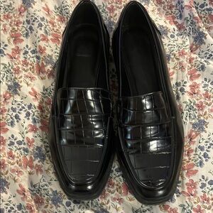 Dolce Vita Black Loafers/Flats/Polished Finish/sz10